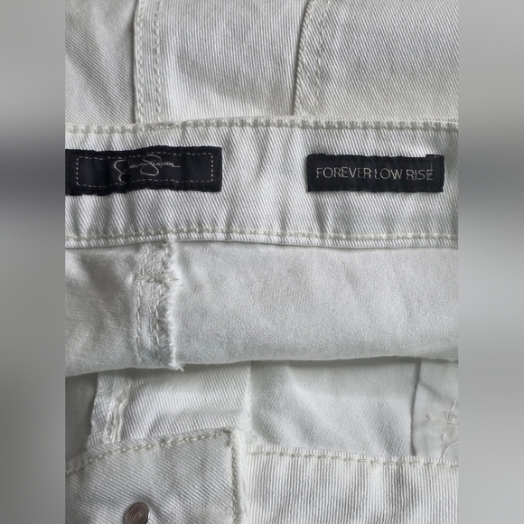 Jessica Simpson 18W Forever Low Rise White Straight Leg Jeans NWT Plus - Picture 6 of 8